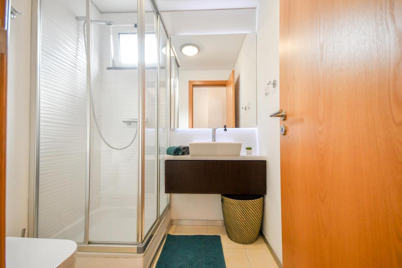 Spacious 3 Bedroom By The Beach Caniço Εξωτερικό φωτογραφία