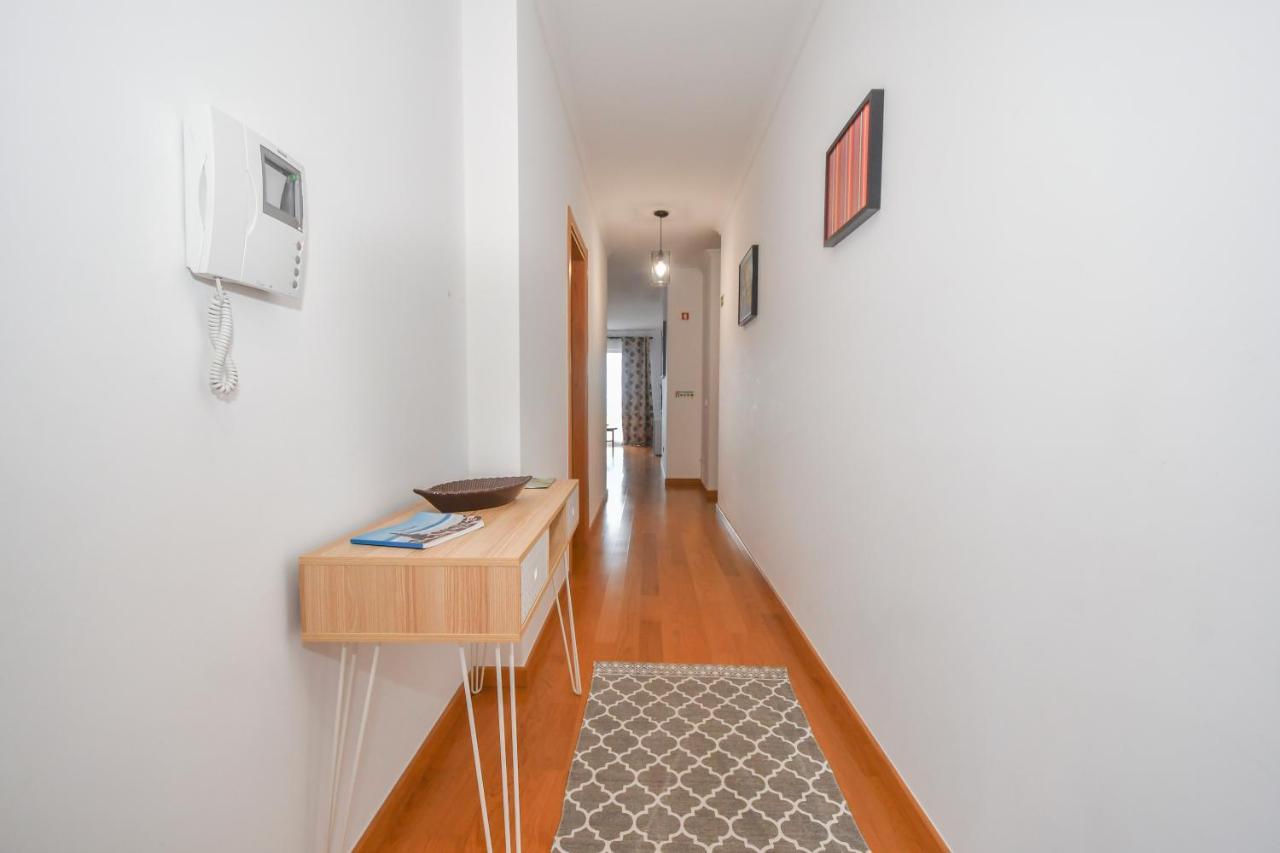 Spacious 3 Bedroom By The Beach Caniço Εξωτερικό φωτογραφία